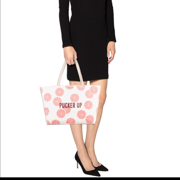 NWT Last 1 😱 Kate Spade ♠️ Pucker Up Tote - Picture 3 of 7